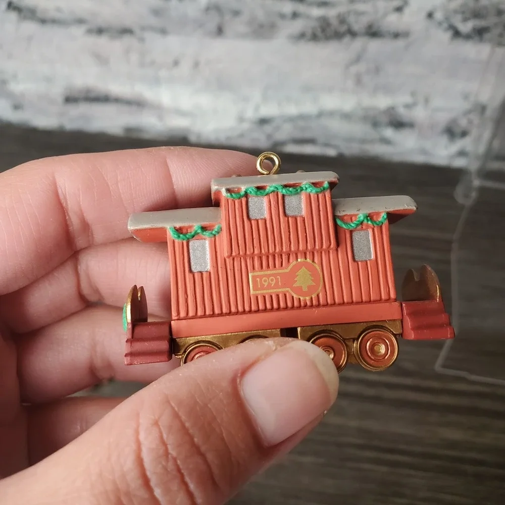Hallmark excellent pre